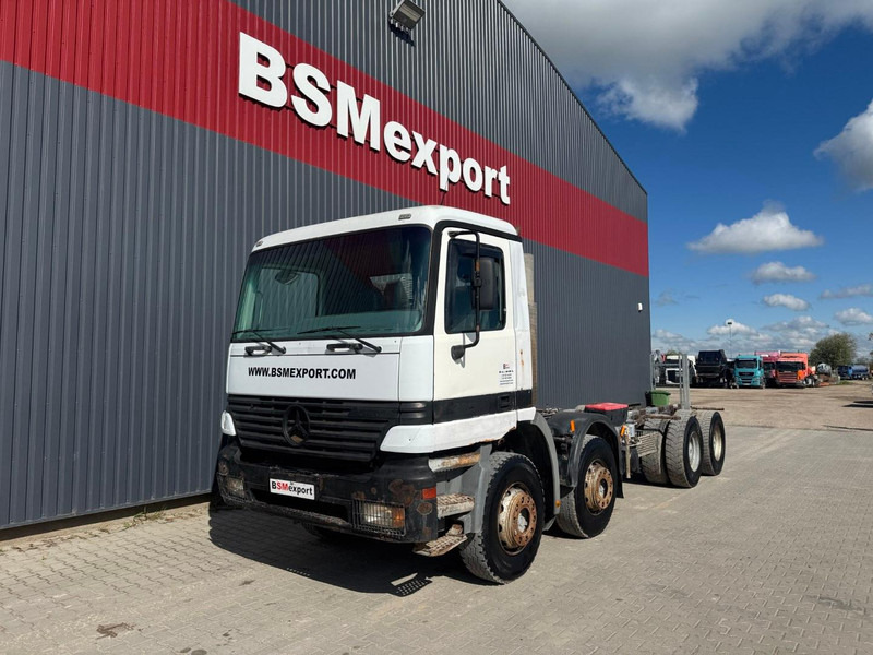 Mercedes-Benz Actros 3235 - Camión chasis: foto 1 Mercedes-Benz Actros 3235 - Camión chasis: foto 1