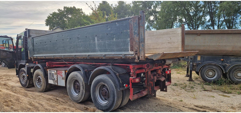 Volvo FM 12 - Camión con equipo de cable: foto 3 Volvo FM 12 - Camión con equipo de cable: foto 3