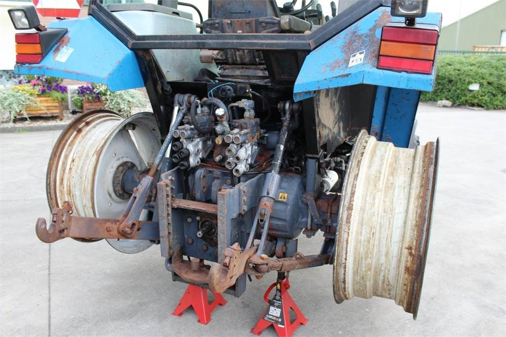 Ford 6640 2WD - Tractor: foto 4 Ford 6640 2WD - Tractor: foto 4