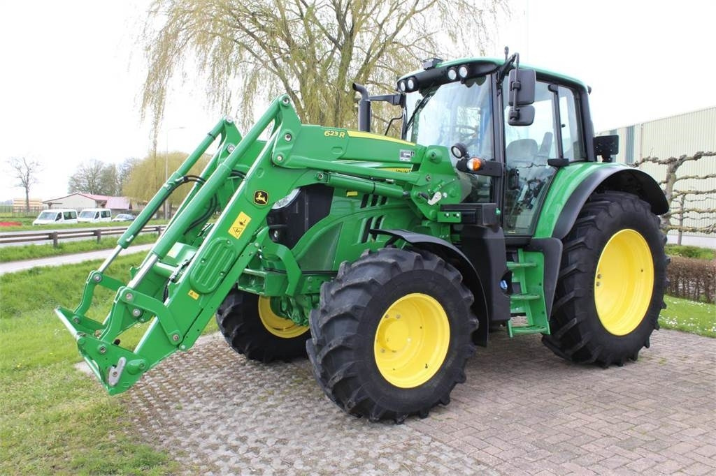 John Deere 6120M with 623R loader - Tractor: foto 5 John Deere 6120M with 623R loader - Tractor: foto 5