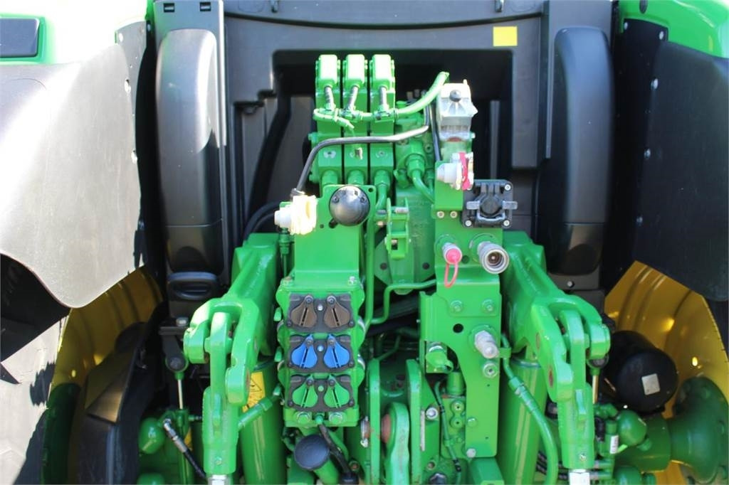 Tractor John Deere 6130R: foto 6
