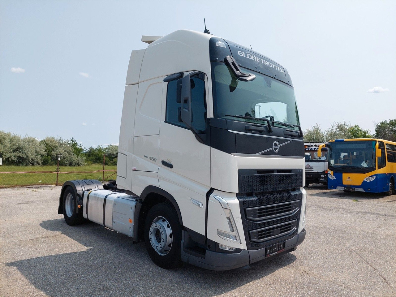Volvo FH 13 Globetrotter XL 460 I-SAVE - Cabeza tractora: foto 2 Volvo FH 13 Globetrotter XL 460 I-SAVE - Cabeza tractora: foto 2