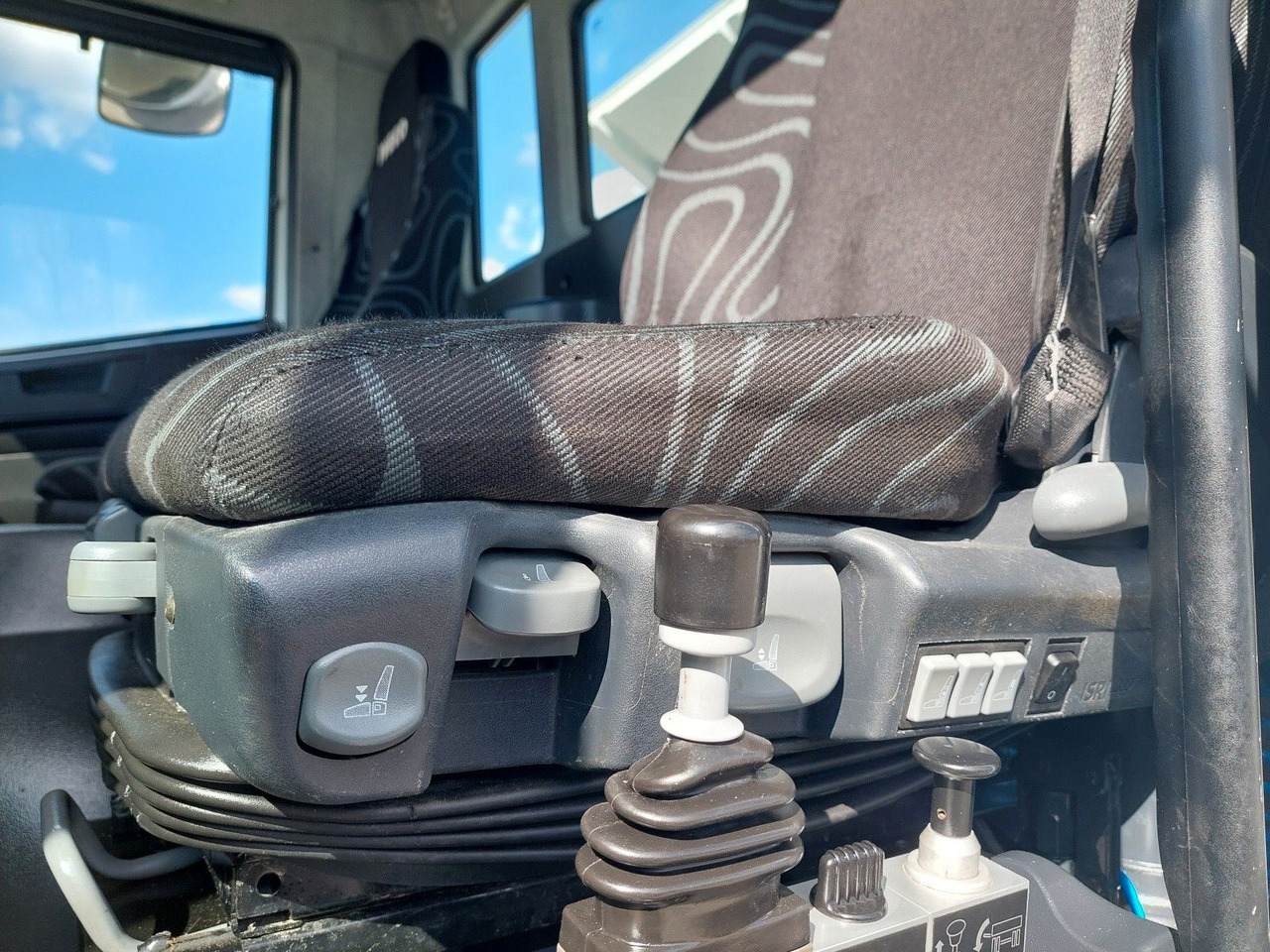 Camión volquete Iveco AD 260T45 BB Meiller Bordmatik 6x4: foto 20