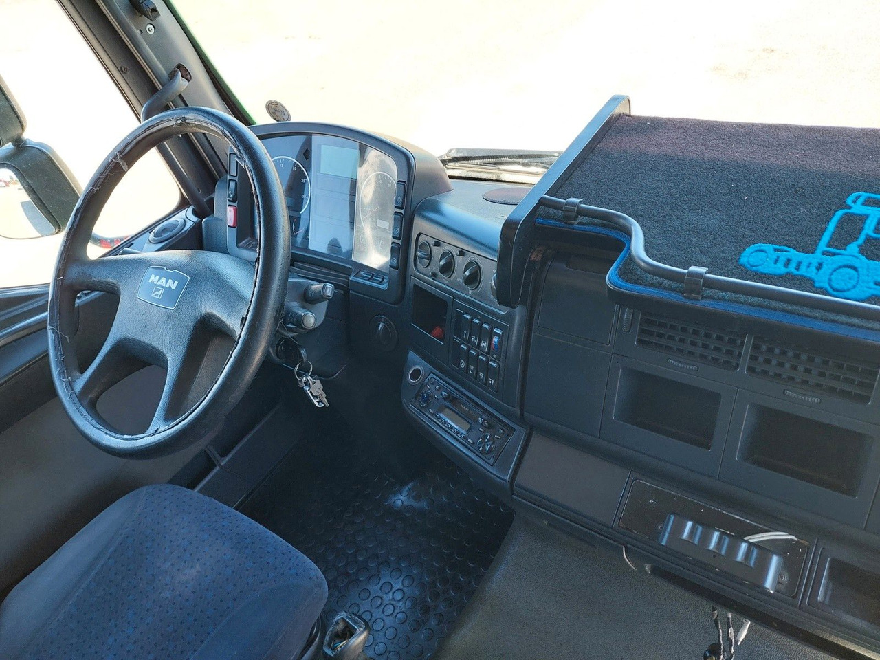 Leasing de  MAN TGA 26.430 LL 6x2-2 MAN TGA 26.430 LL 6x2-2: foto 16