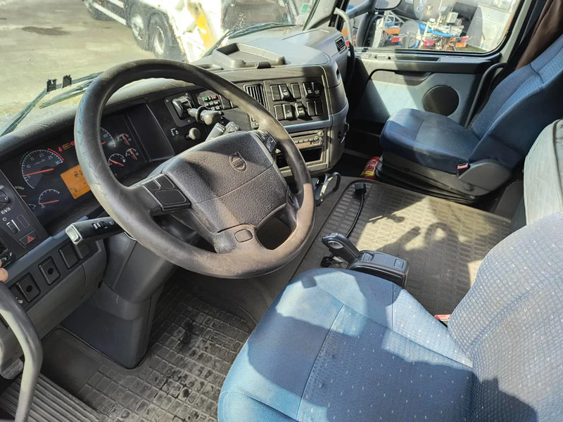 Cabeza tractora Volvo FH 13.520 6X2 - 90 TON - VOITH RETARDER - BIG AXLES - LIFTING AXLE: foto 9