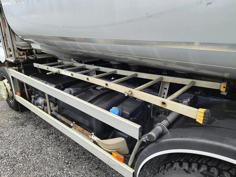 Camión cisterna para transporte de combustible Renault Midlum 270 DXI 11000L FUEL/CARBURANT - 4 COMP: foto 17