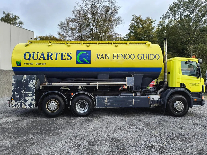 Scania 94 G.300 6X2 FOODBULK SILO - 8 COMP. - STEERING AXLE - Camión cisterna: foto 4 Scania 94 G.300 6X2 FOODBULK SILO - 8 COMP. - STEERING AXLE - Camión cisterna: foto 4