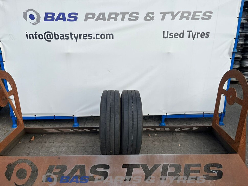 Bridgestone Bridgestone 205/75R17.5 Duravis R-Steer002 124/122 M M+S 3PMSF gebruikte set - Neumático para Camión: foto 1 Bridgestone Bridgestone 205/75R17.5 Duravis R-Steer002 124/122 M M+S 3PMSF gebruikte set - Neumático para Camión: foto 1