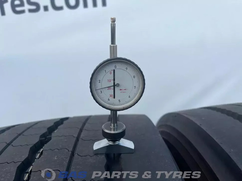 Bridgestone Bridgestone 385/55R22.5 DURAVIS R-STEER002 160/158 K M+S 3PMSF gebruikte set - Neumático para Camión: foto 3 Bridgestone Bridgestone 385/55R22.5 DURAVIS R-STEER002 160/158 K M+S 3PMSF gebruikte set - Neumático para Camión: foto 3