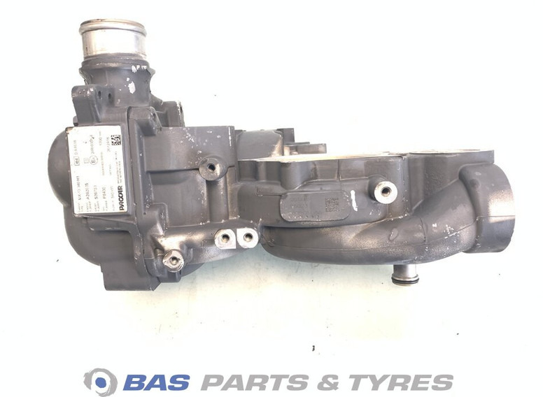 DAF Koelvloeistofpomp DAF 1955241 - Bomba de refrigerante para Camión: foto 5 DAF Koelvloeistofpomp DAF 1955241 - Bomba de refrigerante para Camión: foto 5