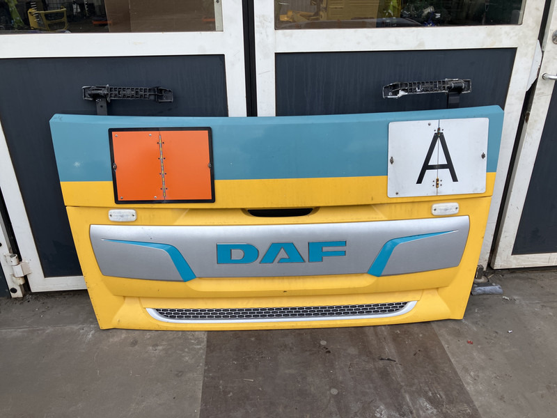 DAF XF106 Grille DAF 1892076 - Parrilla para Camión: foto 2 DAF XF106 Grille DAF 1892076 - Parrilla para Camión: foto 2