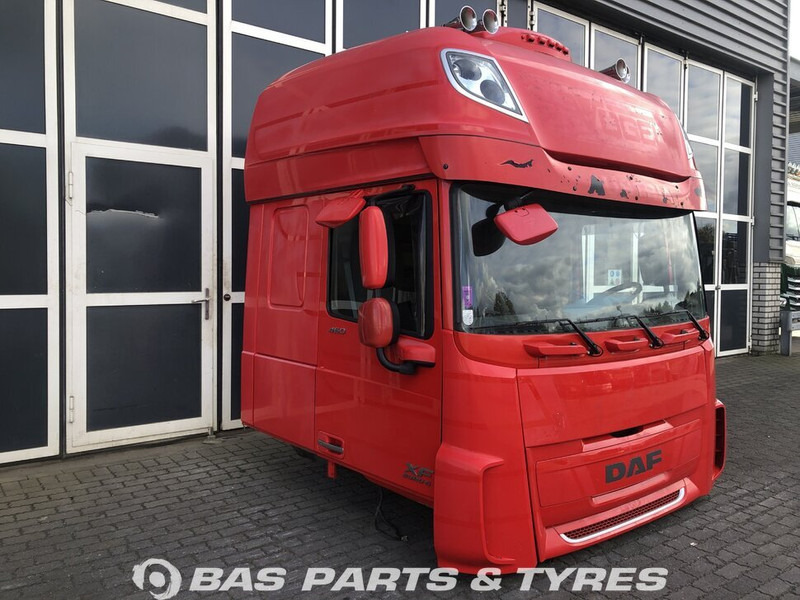 DAF XF106 - Cabina e interior para Camión: foto 2 DAF XF106 - Cabina e interior para Camión: foto 2