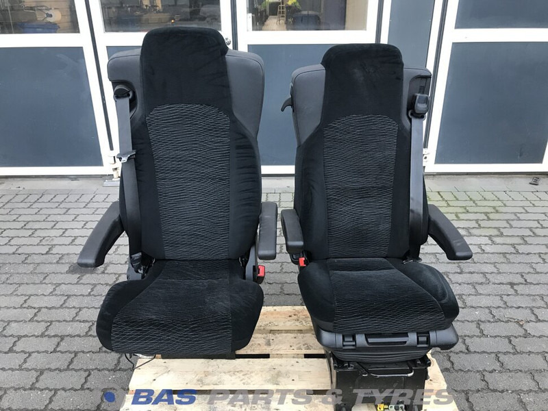 Mercedes-Benz Actros MP4 Stoelen set Mercedes A 960 910 75 01 - Asiento para Camión: foto 1 Mercedes-Benz Actros MP4 Stoelen set Mercedes A 960 910 75 01 - Asiento para Camión: foto 1