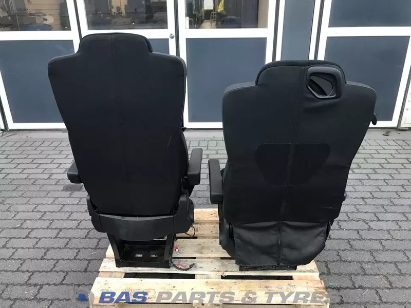 Mercedes-Benz Actros MP4 Stoelen set Mercedes A 960 910 75 01 - Asiento para Camión: foto 3 Mercedes-Benz Actros MP4 Stoelen set Mercedes A 960 910 75 01 - Asiento para Camión: foto 3