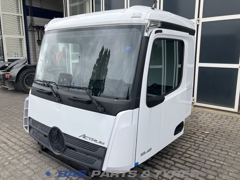 Mercedes-Benz Actros MP5 - Cabina e interior para Camión: foto 1 Mercedes-Benz Actros MP5 - Cabina e interior para Camión: foto 1