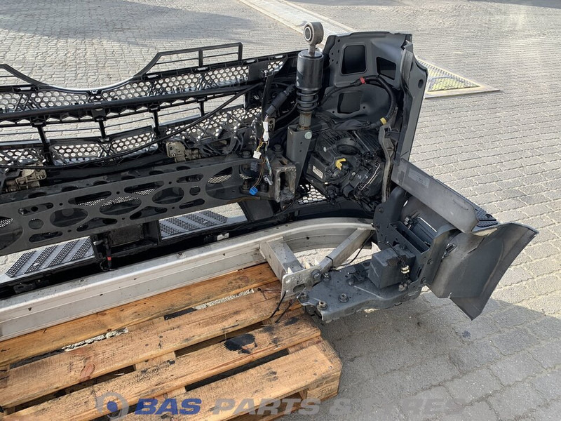 Mercedes-Benz Antos MP4 Bumper Mercedes A 960 310 23 22 - Parachoques para Camión: foto 4 Mercedes-Benz Antos MP4 Bumper Mercedes A 960 310 23 22 - Parachoques para Camión: foto 4