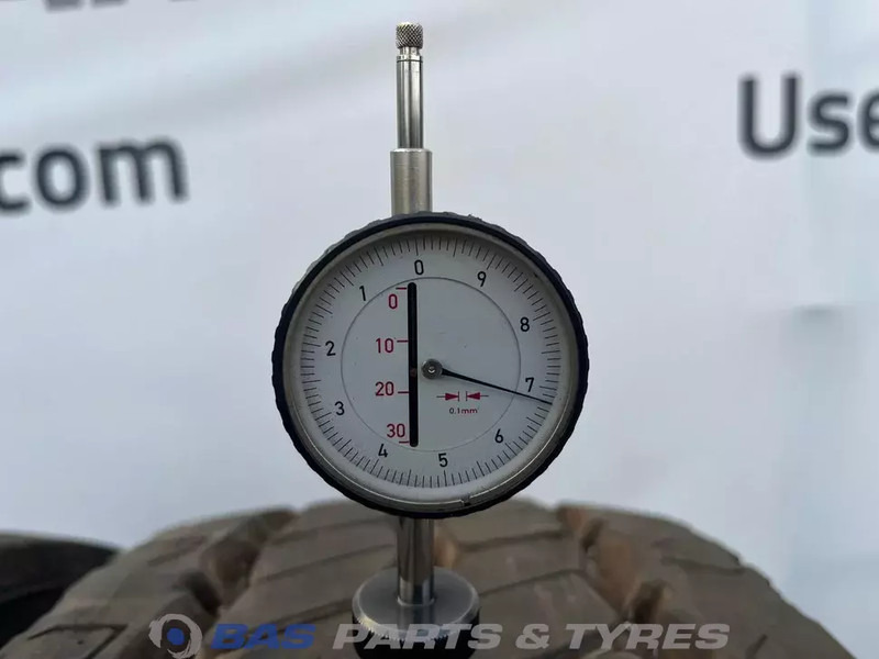 Michelin Michelin 13R22.5 X Multi Z 156/150 K M+S 3PMSF gebruikte set - Neumático para Camión: foto 3 Michelin Michelin 13R22.5 X Multi Z 156/150 K M+S 3PMSF gebruikte set - Neumático para Camión: foto 3