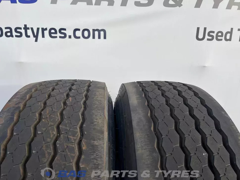 Michelin Michelin 385/65R22.5 XTE3 160 J M+S 3PMSF gebruikte set - Neumático para Camión: foto 2 Michelin Michelin 385/65R22.5 XTE3 160 J M+S 3PMSF gebruikte set - Neumático para Camión: foto 2