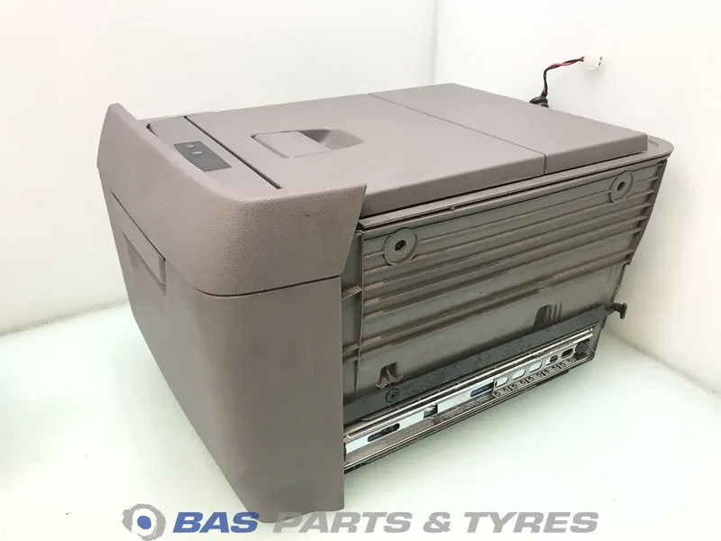 Scania R-Serie NextGen Koelkast Scania 17 Liter 2770785 - Piezas de recambio para Camión: foto 2 Scania R-Serie NextGen Koelkast Scania 17 Liter 2770785 - Piezas de recambio para Camión: foto 2