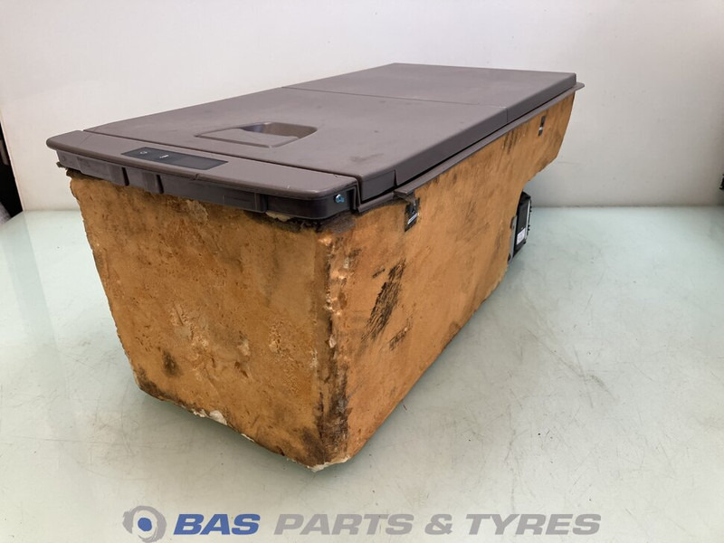 Scania R-Serie NextGen Koelkast Scania 30 Liter 2706544 - Piezas de recambio para Camión: foto 1 Scania R-Serie NextGen Koelkast Scania 30 Liter 2706544 - Piezas de recambio para Camión: foto 1