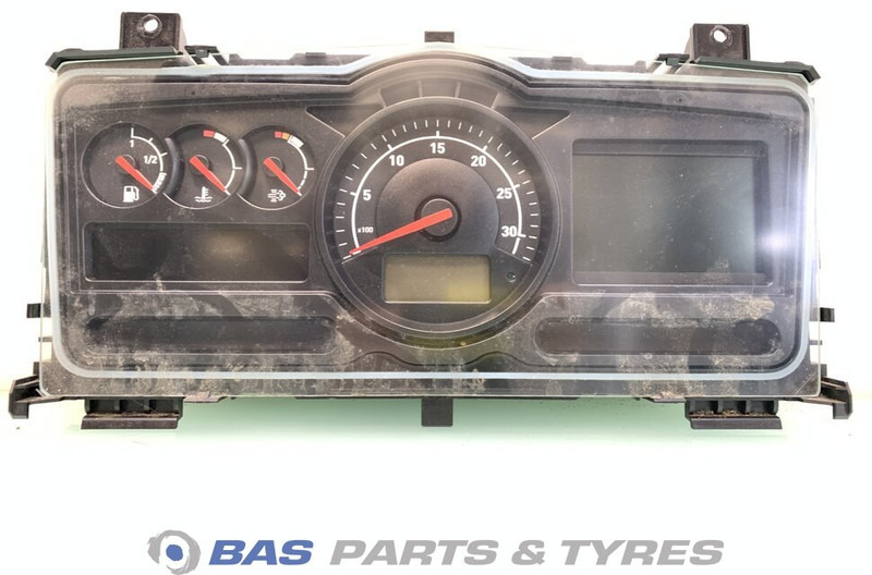 Renault D-Serie - Salpicadero para Camión: foto 1 Renault D-Serie - Salpicadero para Camión: foto 1