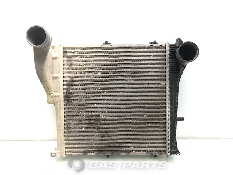 Renault Midlum Euro 4-5 Intercooler Renault 7482143050 - Intercooler para Camión: foto 1 Renault Midlum Euro 4-5 Intercooler Renault 7482143050 - Intercooler para Camión: foto 1