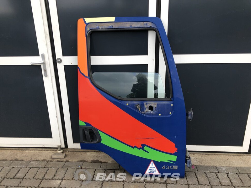 Renault Premium Euro 4-5 Portier Rechts Renault 7420832787 - Puerta y piezas para Camión: foto 1 Renault Premium Euro 4-5 Portier Rechts Renault 7420832787 - Puerta y piezas para Camión: foto 1
