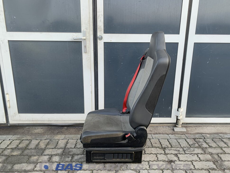Renault T-Serie Bijrijdersstoel Renault 7421615420 - Asiento para Camión: foto 2 Renault T-Serie Bijrijdersstoel Renault 7421615420 - Asiento para Camión: foto 2