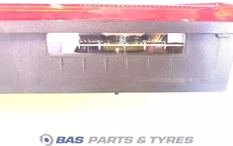 Scania Achterlicht gecomb. links Links Scania 2860829 - Luz trasera para Camión: foto 3 Scania Achterlicht gecomb. links Links Scania 2860829 - Luz trasera para Camión: foto 3