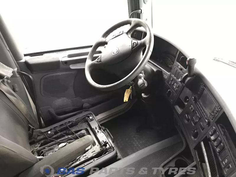 Scania G-Serie Scania CG-19 Normal L3H2 2132004 - Cabina e interior para Camión: foto 5 Scania G-Serie Scania CG-19 Normal L3H2 2132004 - Cabina e interior para Camión: foto 5