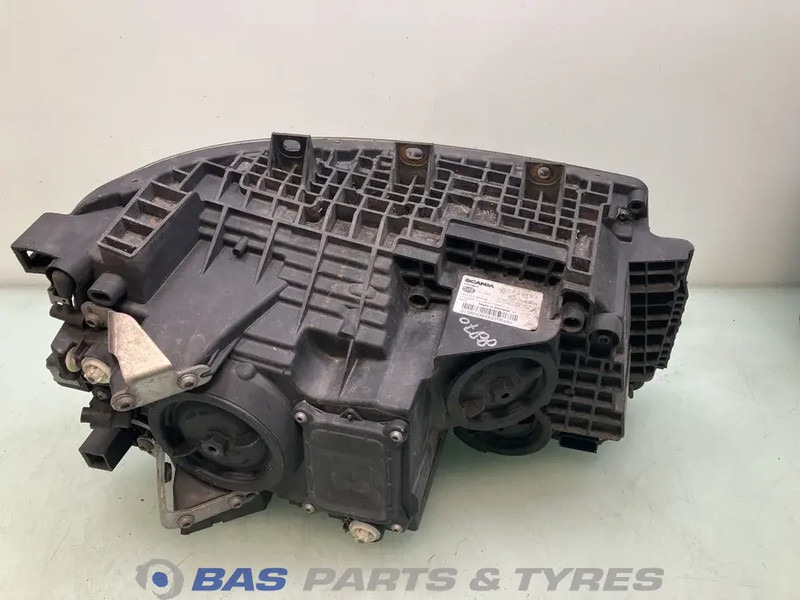 Scania Koplamp Links 2379890 - Faro delantero para Camión: foto 2 Scania Koplamp Links 2379890 - Faro delantero para Camión: foto 2