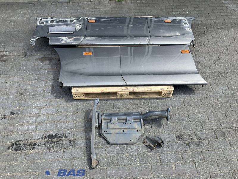 Scania S-Serie NextGen Sideskirt Set Scania 2623617 - Carrocería y exterior para Camión: foto 1 Scania S-Serie NextGen Sideskirt Set Scania 2623617 - Carrocería y exterior para Camión: foto 1