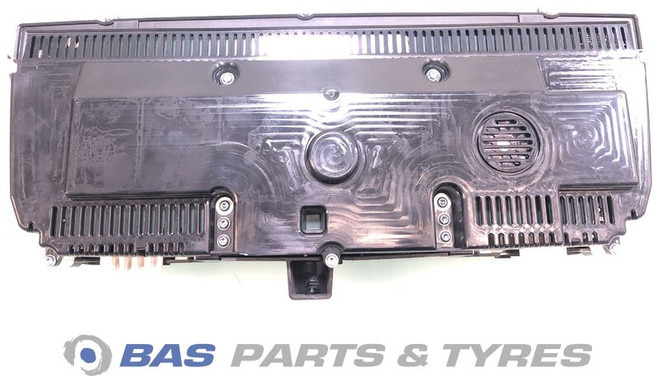 Volvo FH16 (FH4) - Salpicadero para Camión: foto 2 Volvo FH16 (FH4) - Salpicadero para Camión: foto 2