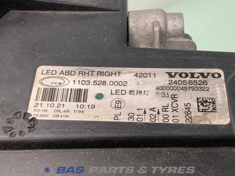 Volvo FH16 (FH5) Koplamp Rechts 22656780 - Faro delantero para Camión: foto 3 Volvo FH16 (FH5) Koplamp Rechts 22656780 - Faro delantero para Camión: foto 3