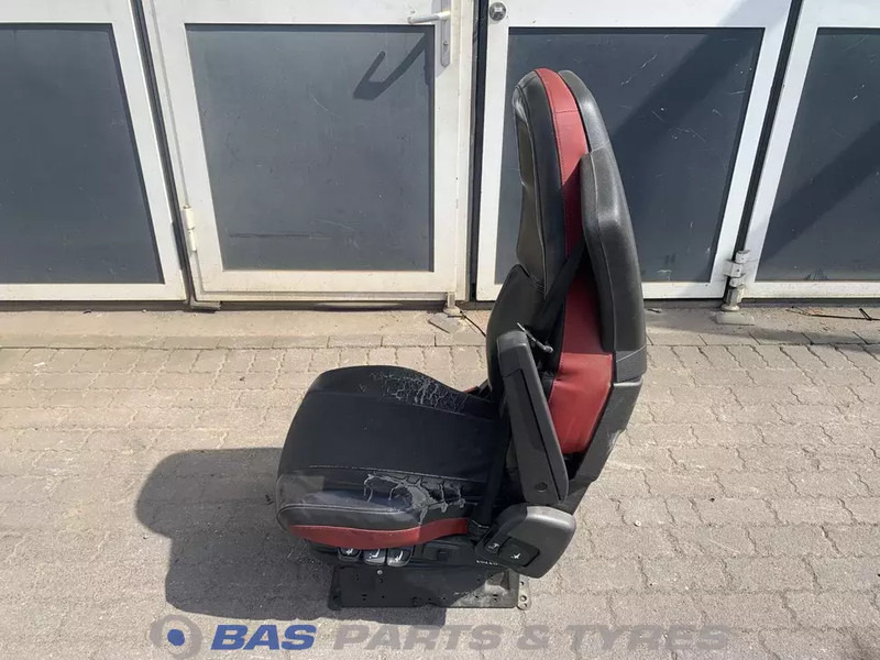 Volvo FH4 Bestuurdersstoel Volvo 21209356 - Asiento para Camión: foto 2 Volvo FH4 Bestuurdersstoel Volvo 21209356 - Asiento para Camión: foto 2