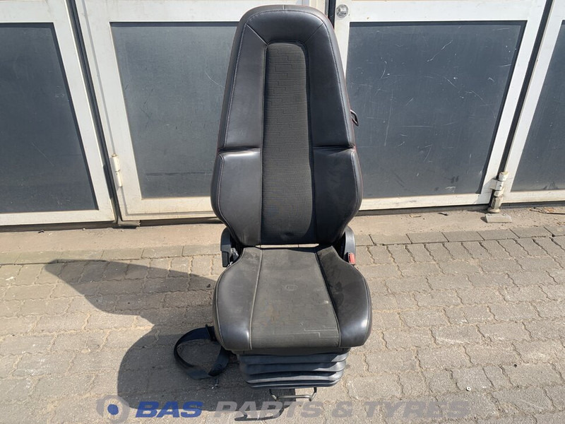 Volvo FH4 Bijrijdersstoel Volvo 82201655 - Asiento para Camión: foto 1 Volvo FH4 Bijrijdersstoel Volvo 82201655 - Asiento para Camión: foto 1
