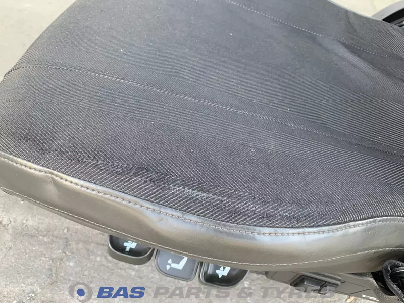 Volvo FM5 Bestuurdersstoel Volvo 23766412 - Asiento para Camión: foto 5 Volvo FM5 Bestuurdersstoel Volvo 23766412 - Asiento para Camión: foto 5