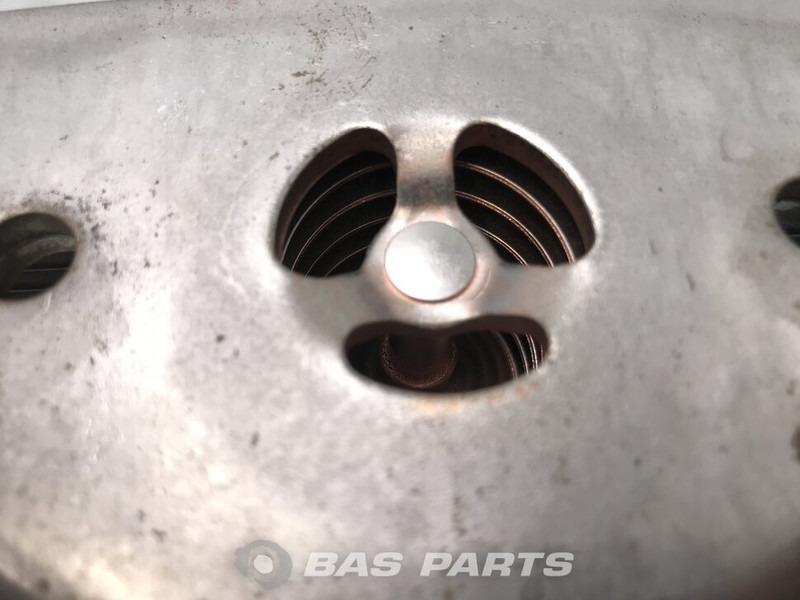 Volvo Oliekoeler Volvo 20505537 - Enfriador de aceite para Camión: foto 3 Volvo Oliekoeler Volvo 20505537 - Enfriador de aceite para Camión: foto 3