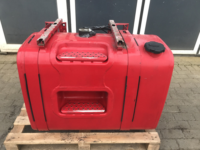 Volvo  - Depósito de combustible para Camión: foto 1 Volvo  - Depósito de combustible para Camión: foto 1