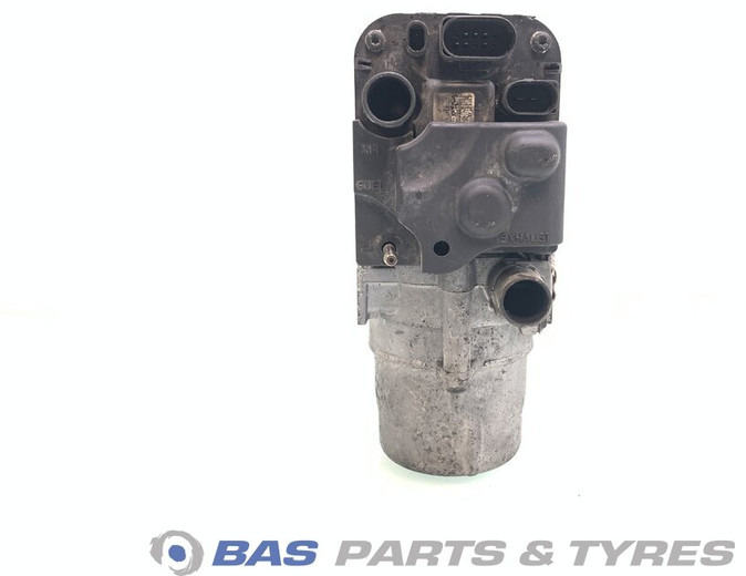 Webasto TP50 Standkachel A 001 830 31 20 - Calefacción/ Ventilación para Camión: foto 3 Webasto TP50 Standkachel A 001 830 31 20 - Calefacción/ Ventilación para Camión: foto 3