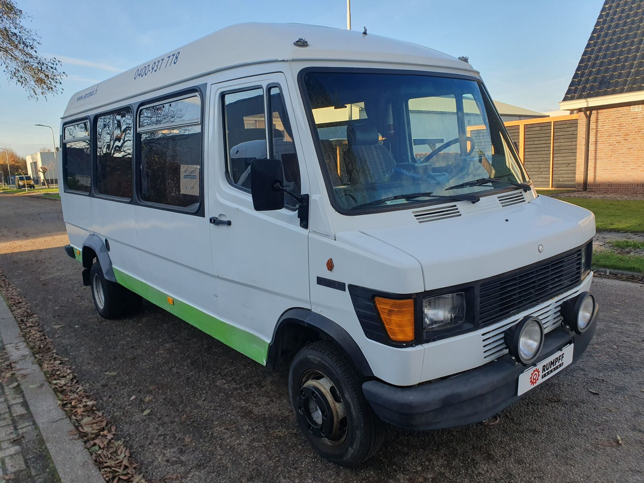 Mercedes-Benz 410D dubbellucht goederen en personen bestelwagen - Otros maquinaria: foto 5 Mercedes-Benz 410D dubbellucht goederen en personen bestelwagen - Otros maquinaria: foto 5