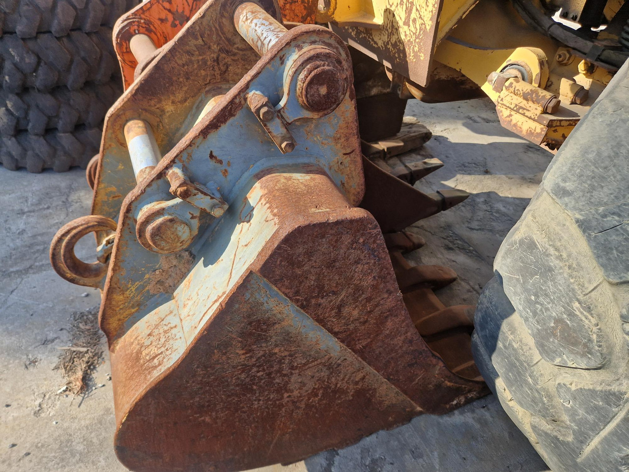 CAZO LIEBHERR A900B - Cazo para excavadora para Maquinaria de construcción: foto 1 CAZO LIEBHERR A900B - Cazo para excavadora para Maquinaria de construcción: foto 1