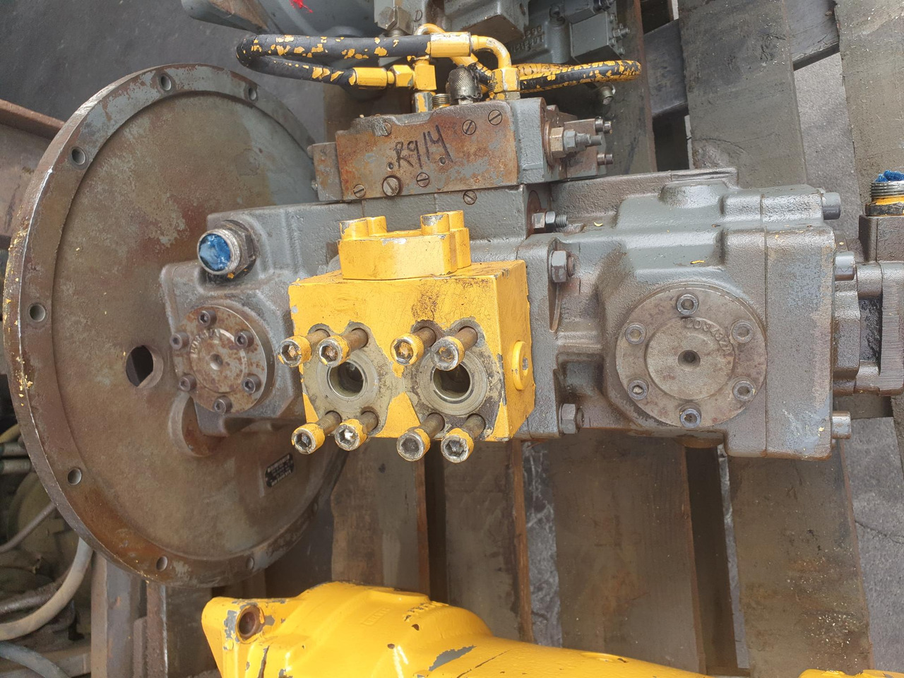 LIEBHERR LPVD100 - Bomba hidráulica para Maquinaria de construcción: foto 2 LIEBHERR LPVD100 - Bomba hidráulica para Maquinaria de construcción: foto 2