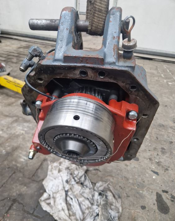 Części do Ciągnika New Holland NH TM, M  Kompletna Obudowa WOM New Holland TM120,TM130,TM140,TM155,Case MXM 120, - Transmisión para Maquinaria agrícola: foto 2 Części do Ciągnika New Holland NH TM, M  Kompletna Obudowa WOM New Holland TM120,TM130,TM140,TM155,Case MXM 120, - Transmisión para Maquinaria agrícola: foto 2