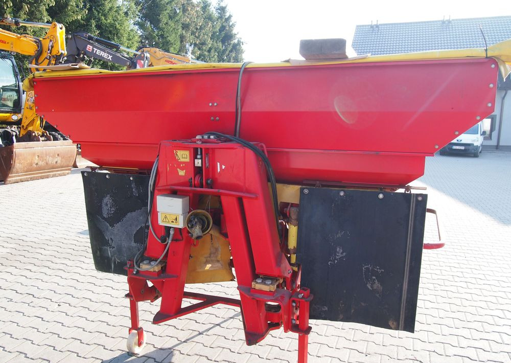 Rozsiewacz nawozów Lely 2 tony z wagą i komputerem wysiewającym - Esparcidor de fertilizantes: foto 2 Rozsiewacz nawozów Lely 2 tony z wagą i komputerem wysiewającym - Esparcidor de fertilizantes: foto 2