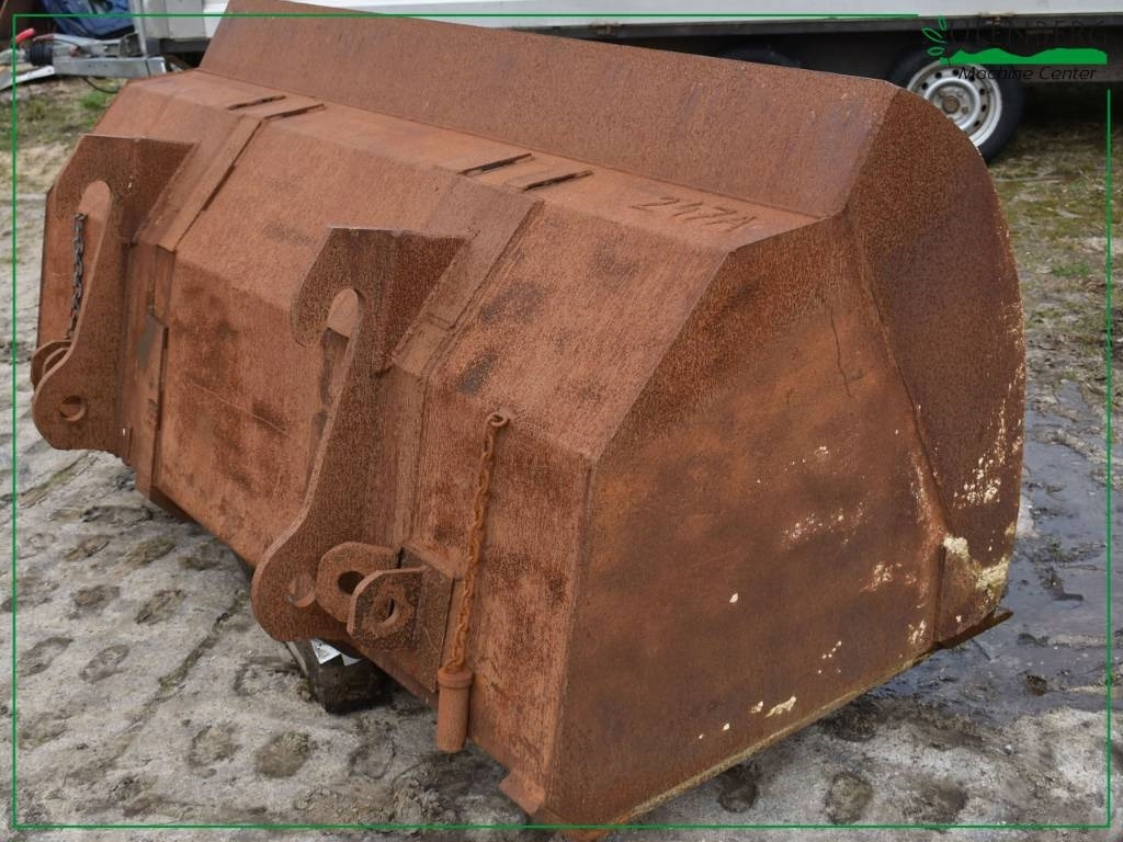 Lyzki do ladowarki Claas Scorpion - Cazo para Maquinaria de construcción: foto 1 Lyzki do ladowarki Claas Scorpion - Cazo para Maquinaria de construcción: foto 1