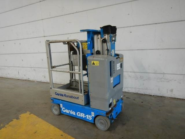 Genie GR15 - Plataforma de mástil vertical: foto 2 Genie GR15 - Plataforma de mástil vertical: foto 2