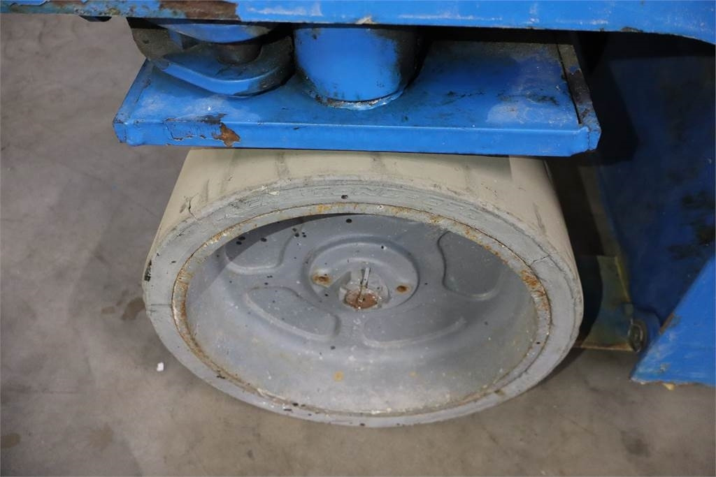 Plataforma de tijeras Genie GS2046: foto 15