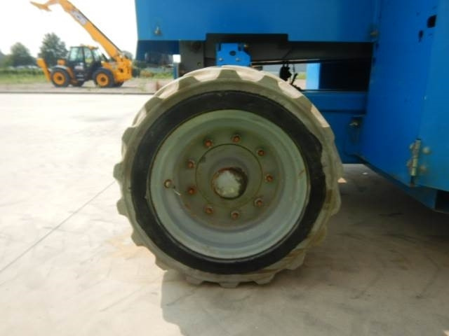 Plataforma de tijeras Genie GS2669DC: foto 12