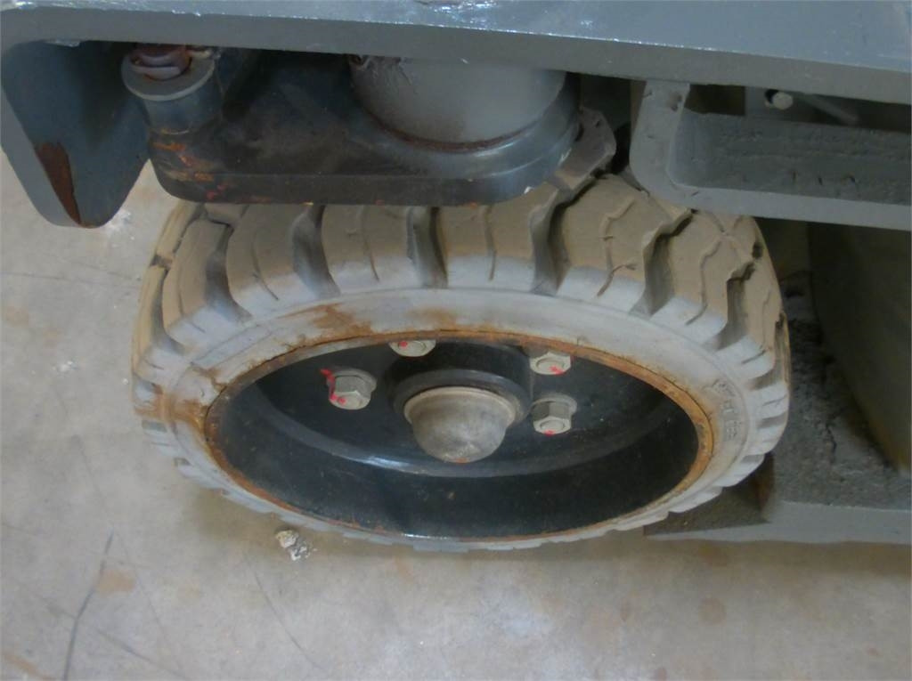 Plataforma de mástil vertical Haulotte STAR 10: foto 13 Plataforma de mástil vertical Haulotte STAR 10: foto 13